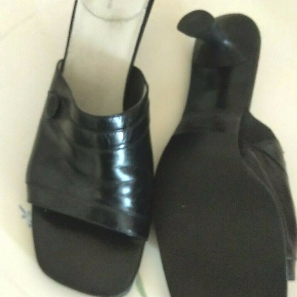 Bandolino 6.5 black italian slides mules nonslip - Picture 2 of 15